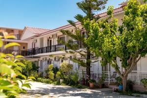 Anthi Studios & Apartments