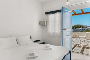 Quadruple Room room in Paros Inn