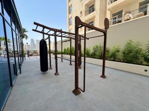 FIRST CLASS Studio Unwind in Style