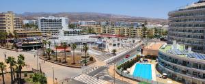 Playa del Ingles. Apartamento al lado del océano