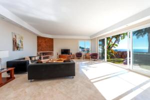 Villa Mirasol by Villa Plus