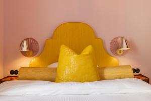 Superior Single Room with Queen-Size Bed room in Hotel Europe