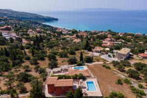 Villa Provenzo by Villa Plus