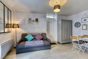 332 Le Petit Pavé Studio avec cour en plein centre