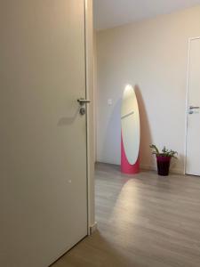 Sejours chez l'habitant Chambre lumineuse Au calme avec place de parking prive : photos des chambres