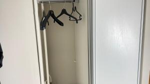 Chambre lumineuse Au calme avec place de parking privé