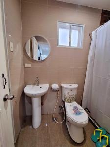 A2 2-Bedrooms Apartment 2 Queen Size Beds Transient House near Abreeza Mall, USEP Obrero, Victoria Plaza, SM Lanang and SPMC