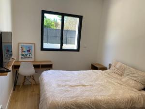 Villas Maison moderne plain-pied 3 chambres jardin preau : photos des chambres