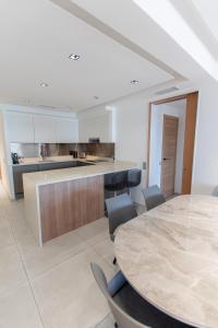 T3 dexception Croisette Cannes Vue Mer