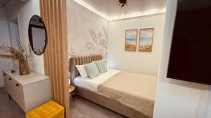 Studio Azzurro White Titanic