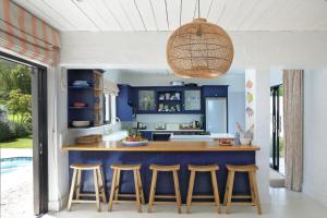 Best of Both! Mountain and Sea View Home.