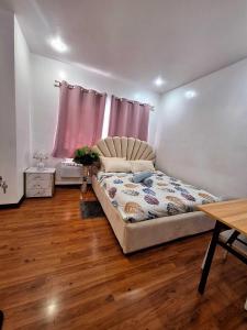 A4 Studio Apartment Room Transient House near Abreeza Mall, USEP Obrero, Victoria Plaza, SM Lanang, SPMC MDMRC Hospital