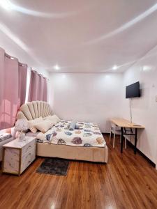 A4 Studio Apartment Room Transient House near Abreeza Mall, USEP Obrero, Victoria Plaza, SM Lanang, SPMC MDMRC Hospital