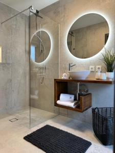 Chic apartment for a relaxing holiday in Komarna