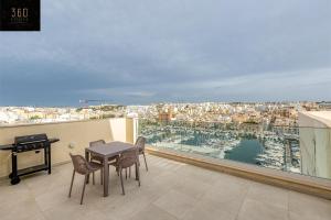 Stunning 2BR penthouse with harbour view & BBQ by 360 Estates