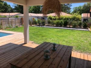 Villas Modern house with pool, between lake and forest : photos des chambres