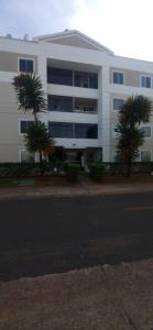 Apartamento completo com Wi-Fi, garagem em condomínio - Ideal para estadias tranquilas