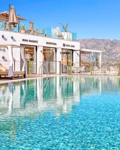 Appartement Mijas met Zee en Zwembadzicht