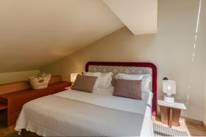 Vincci Essence Junior Suite room in Vincci Selección Posada del Patio