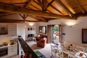 VIGNE DELLETNA 6, Emma Villas