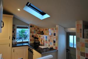 54 On the Rocks- characterful coastal cottage