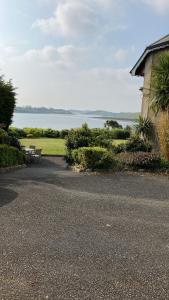 Charming Killinchy Manor Retreat