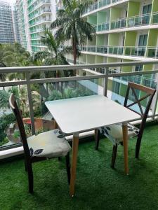 1 bedroom azure beachview 6
