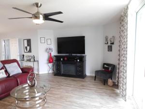 Yacht Club Villas #1-202