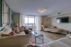 Yacht Club Villas #1-1001