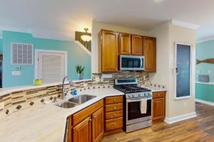 The Villages of Five Points --- 17228 Chatham St