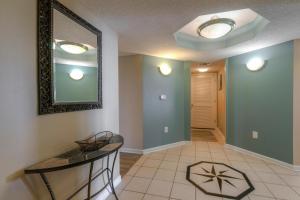 Yacht Club Villas #1-1001B