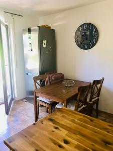 Ferienwohnung Kristin mit Bergblick, grossem Garten und Grill