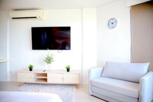 Deluxe studio for rent