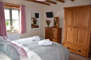 Ash Cottage, 3 bed large cottage