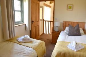 Ash Cottage, 3 bed large cottage
