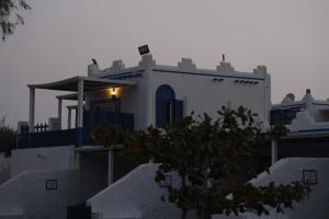 Al-Ashkhara Beach Resort منتجع شاطئ الأشخرة