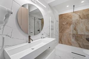 Luxury Apartment & Rooms "Diva West & East"