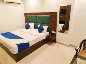 Hotel Hight Tej plaza Near IGI Airport Delhi