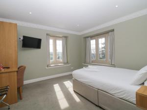 Harcombe Heights at Harcombe House