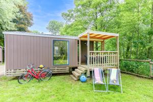 Campings Camping Le Hameau du Petit Lay : photos des chambres