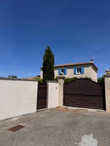 B&B / Chambres d'hotes La Bastide des Romarins : photos des chambres