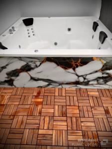 HERMOSA CASA CON JACUZZI Y Alberca