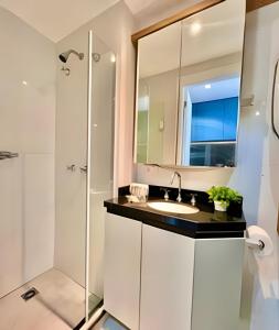 ADORáVEL, Apto moderno no centro com Garagem