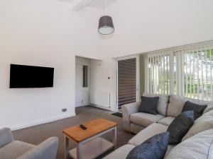 Harcombe House Accessible Pet Free Bungalow Sleeps 6