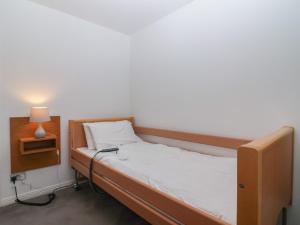 Harcombe House Accessible Pet Free Bungalow Sleeps 6