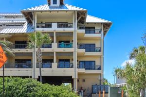 Club at Mexico Beach 1A by Pristine Properties Vacation Rentals