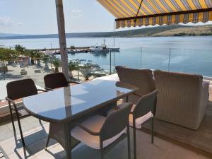 Apartmani More Posedarje -Apartment with private whirpool and terace 50m2