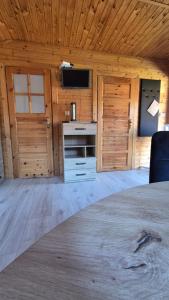 Domki Forest sauna jacuzzi balia Darłowo Darłówko Rusko