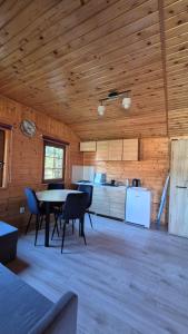 Domki Forest sauna jacuzzi balia Darłowo Darłówko Rusko