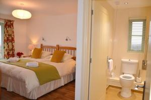 Hazel - 3 Bed accessible holiday cottages